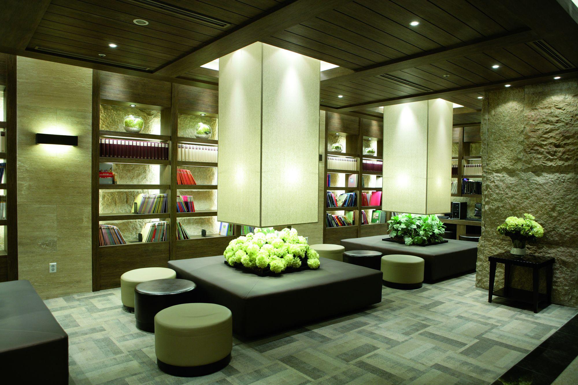 Kensington Resort 4*